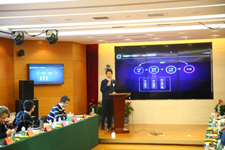 最后,智链科技cto谢文杰分享了关于区块链技术与金融科技结合的创新价值和案例，表示其融合的应用场景非常多，如供应链金融，区块链能降低主体之间数据传递、数据互信的成本。