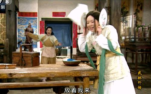 我们作为一个初来乍到的新员工，要走出这样的困境，最有效的方式是找到适合你的导师，他们能够帮助你在一个真实的环境中学习，得到及时有效的反馈，明确自己的定位和职责，快速提升能力来适应新的职场环境。