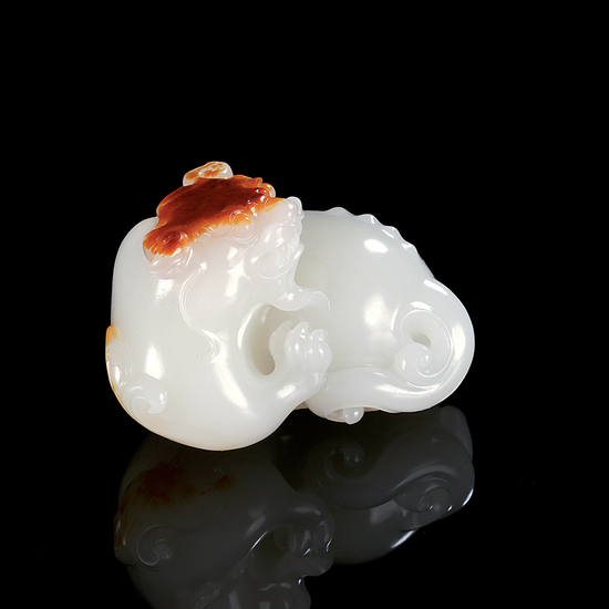 02605号拍品 吴金星 新疆和田玉籽料瑞兽把件