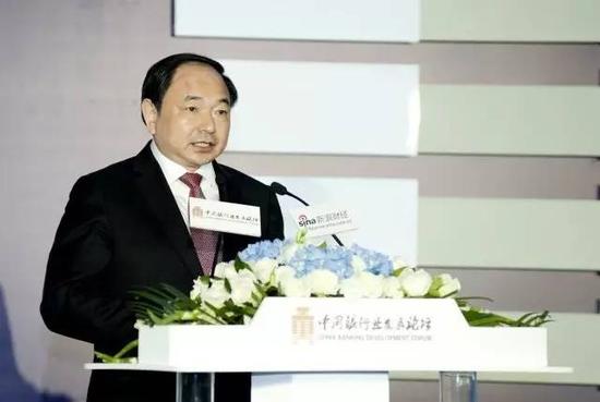 李国华董事长发表主旨演讲